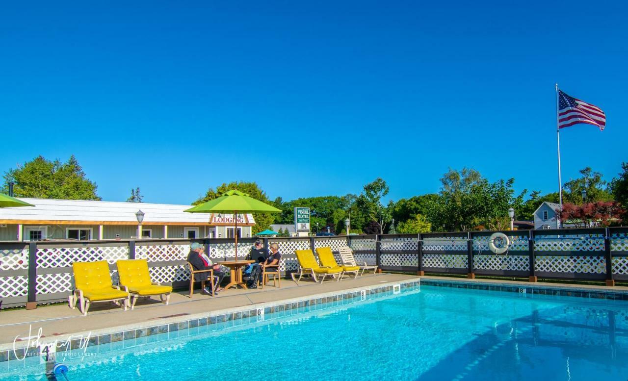 Vindel Motel Mackinaw City Bagian luar foto