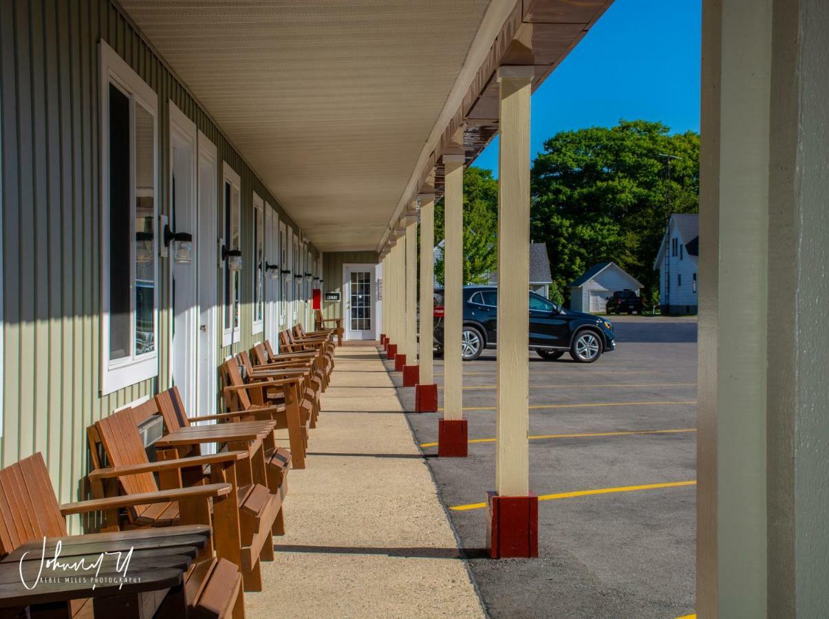 Vindel Motel Mackinaw City Bagian luar foto